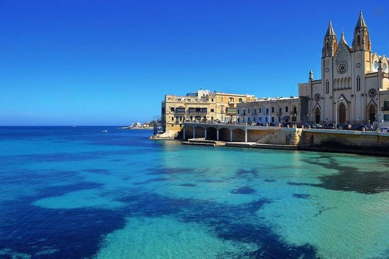 Idyllic Apartment Steps From The Promenade Sliema Exteriér fotografie