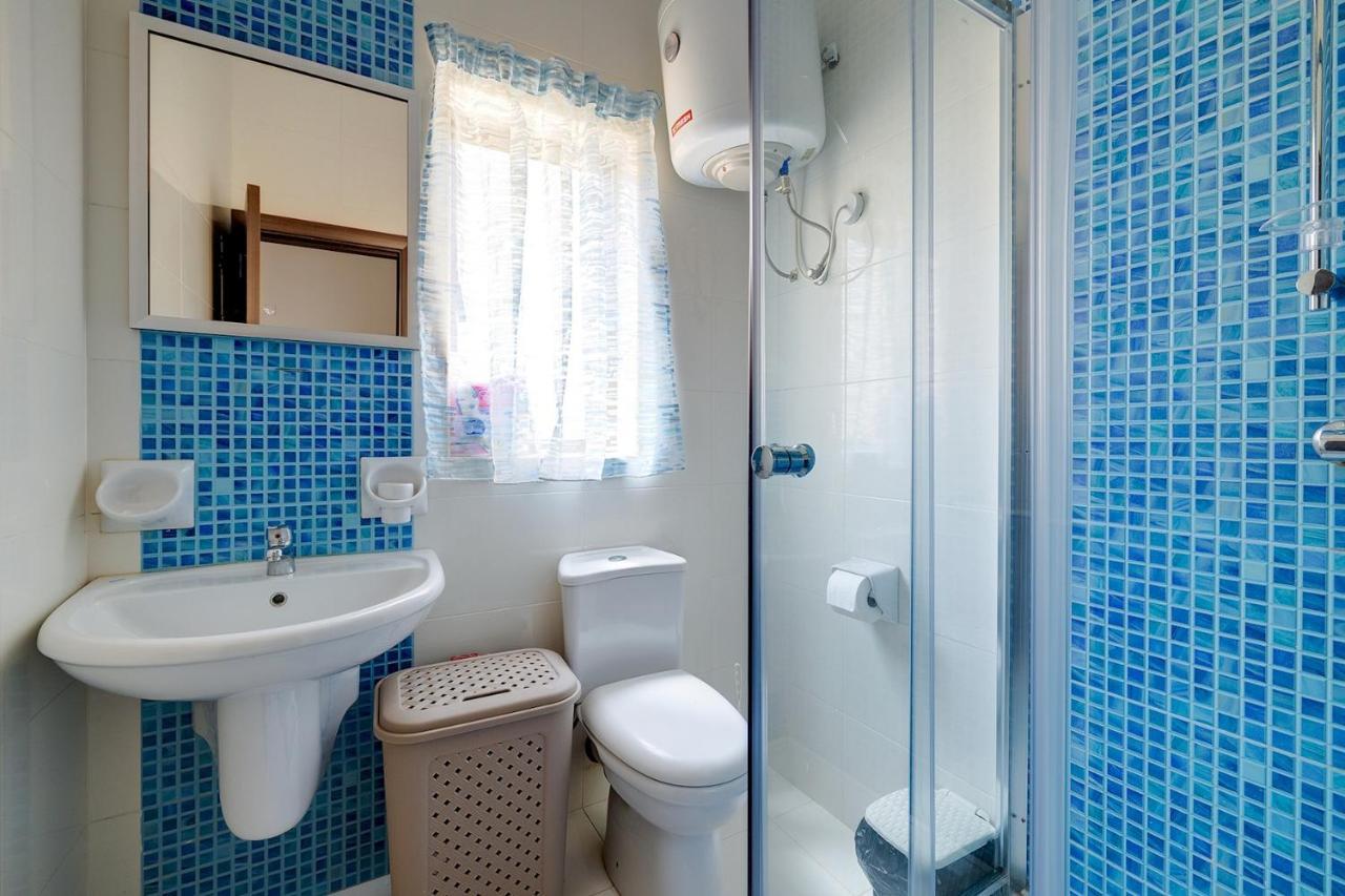 Idyllic Apartment Steps From The Promenade Sliema Exteriér fotografie